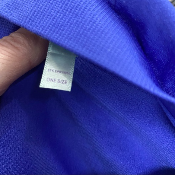 NEW Anemone set of 3 medium support yoga bras- two cross cross strap - Picture 8 of 9